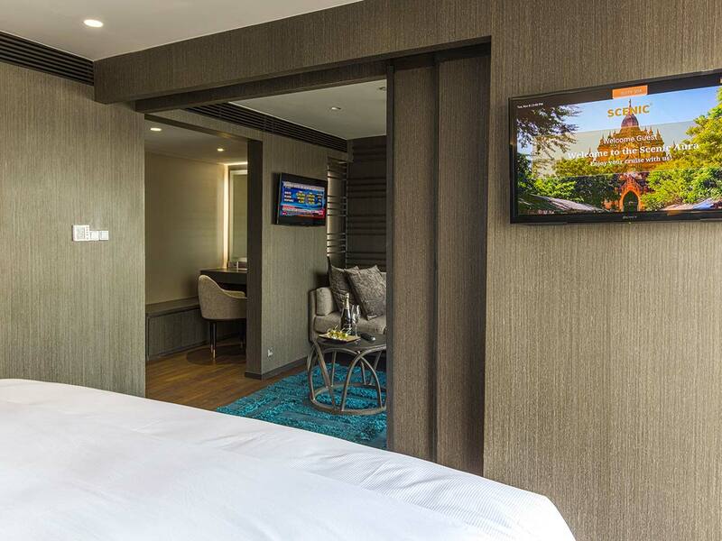 Grand Deluxe Suite